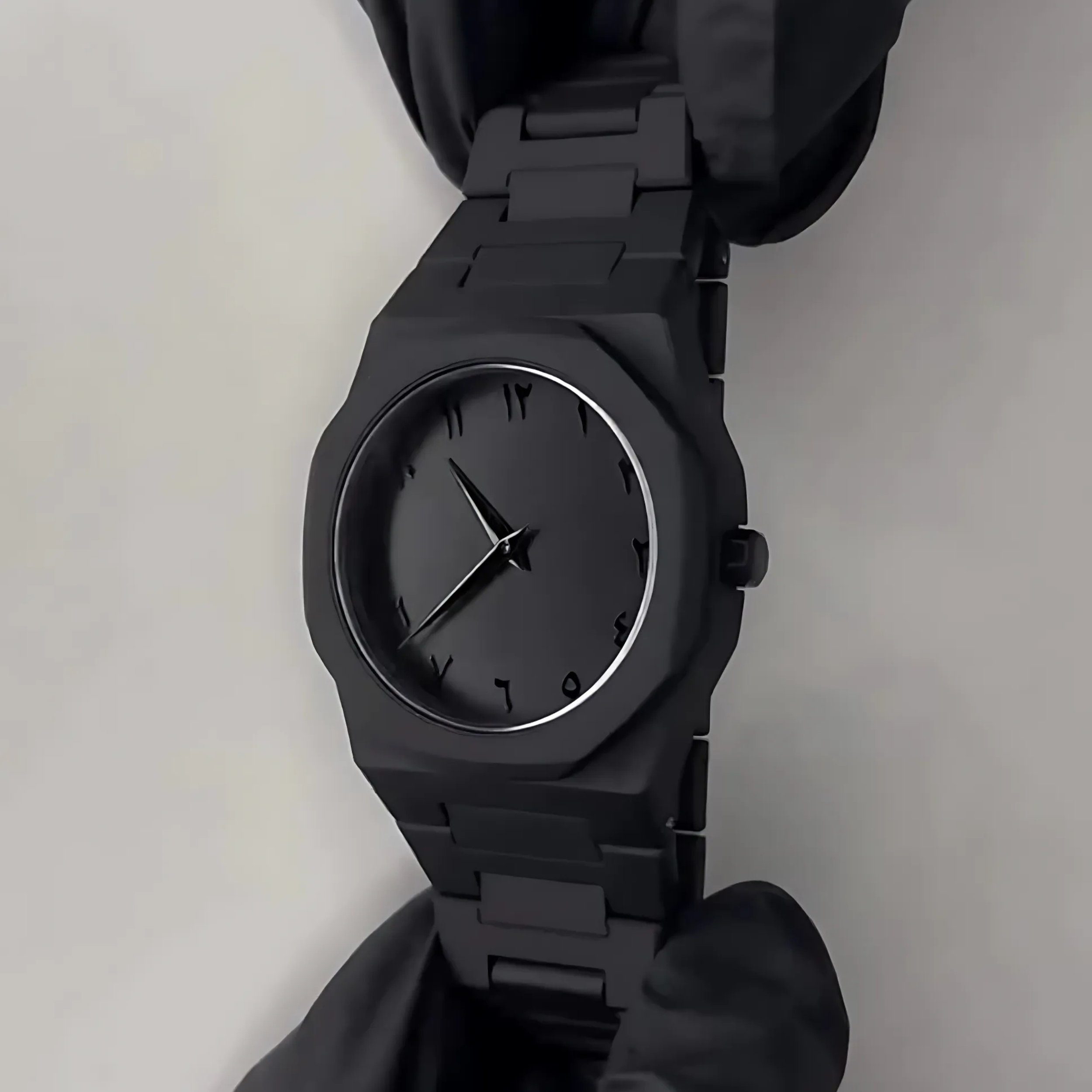 Arabic Aura Waterproof Quartz Sports Watch for Men